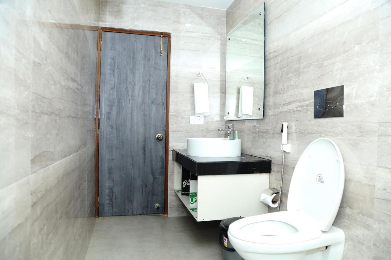 Hotel K79 Джамшедпур Екстериор снимка